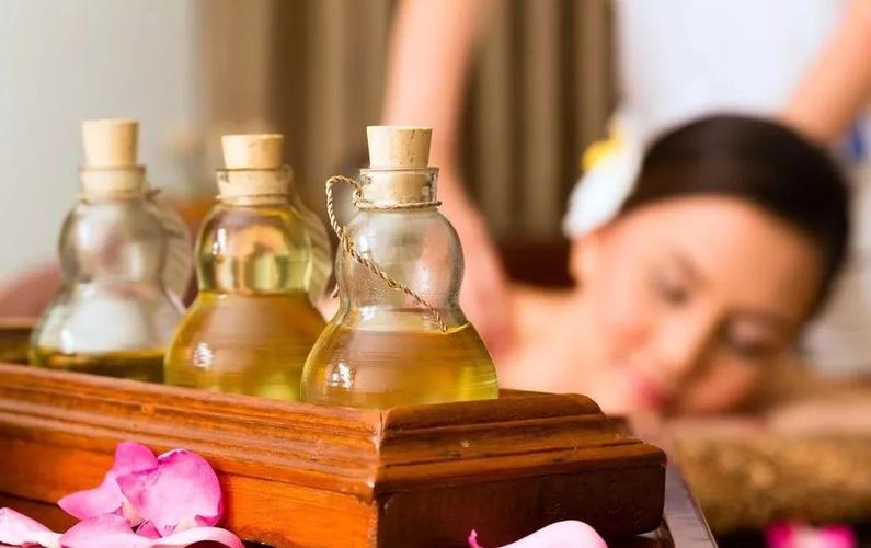 【泰式马杀鸡】88元抢原价198元泰泉宫按摩套餐,泰式古法精油推背或