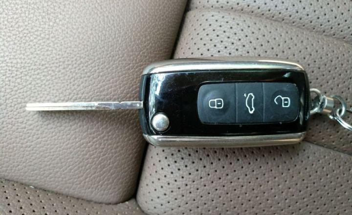 大众辉腾2014款30l商务型进口