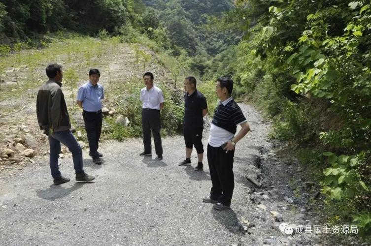 武杨林深入成县检查督导矿山地质环境恢复治理和自然