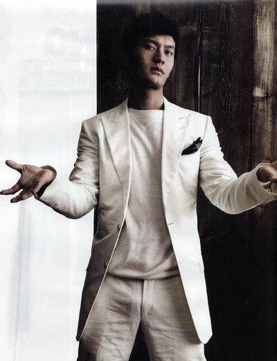 鸟儿欲凸还羞,诱惑你从玉女到欲女-扒男星小内裤里的"