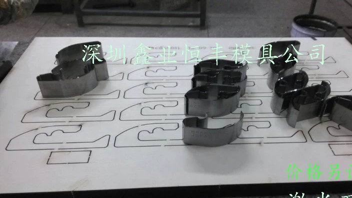 精密雕刻木板钢刀模模具加工 激光蚀刻刀模冲压成型模具定做图片