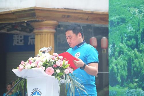 △镇溪街道党委书记丁峰作对创建无毒社区表态发言