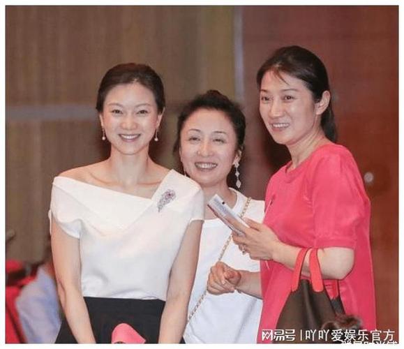 陈婷19岁选择张艺谋一场婚姻三个娃如今成人生赢家了吗