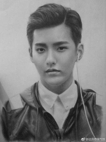 吴亦凡 手绘漫画 素描头像 卡通画