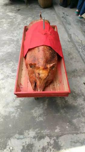 清明节,你们家分烧猪了吗?