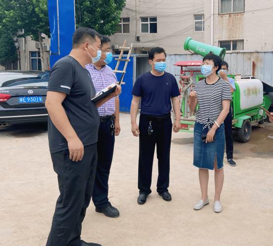 郑晓燕调研县医院传染病楼项目建设和疫情防控工作