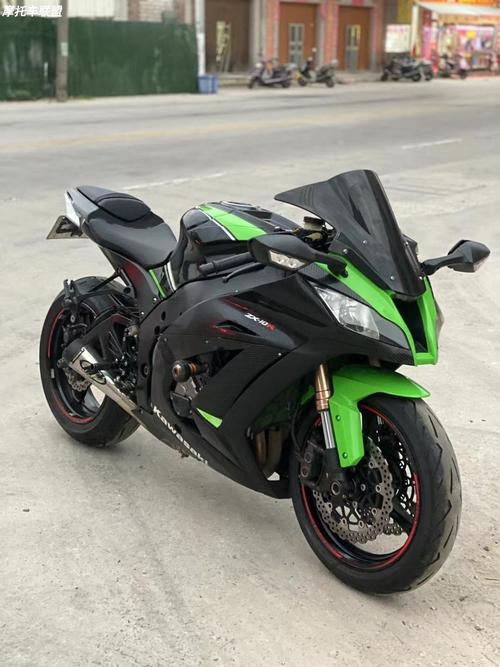 12年川崎zx10r大牛,最高配带abs,原版原灯原后视镜