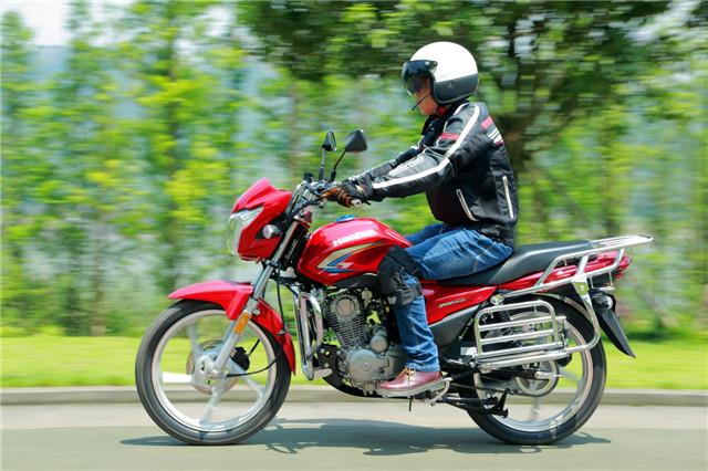 沉稳之美 豪爵通勤新标杆dh150s评测