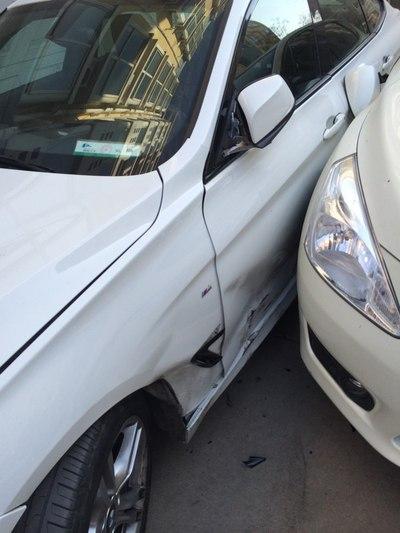 发个被撞图求安慰,刚一万公里,躺着中枪._宝马3系gt论坛_手机汽车之家