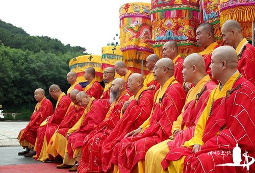 108位高僧共同主法,"佛缘之路"千山脚下莲花开