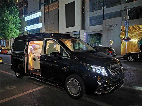 奔驰商务车v250头条新款