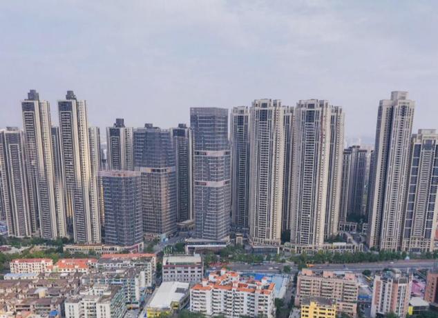 本文来源:广州楼市情报           什么叫高容积率,先奉上一张实景图