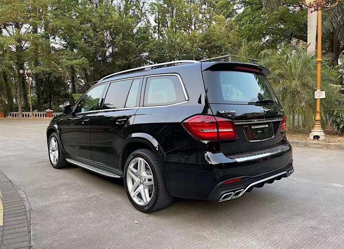 自从买了这辆47万的奔驰gls550亲戚们再也不敢小看我