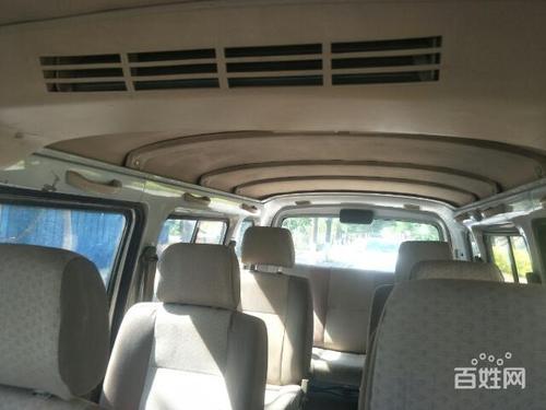 9座,五菱荣光加长版