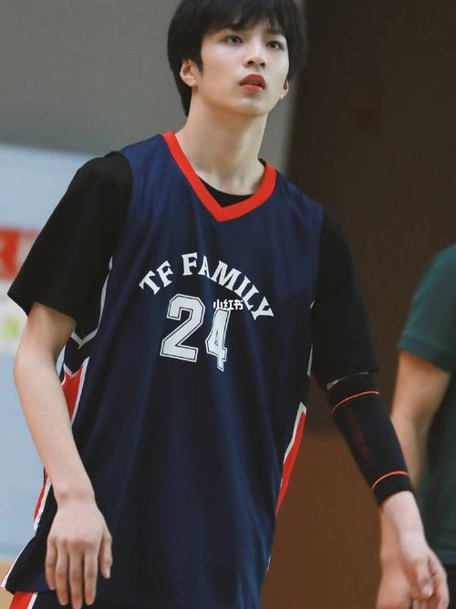 刘耀文_篮球_娱乐_明星娱乐资讯