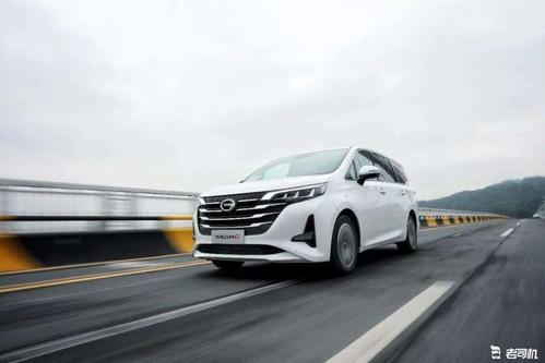提供6座/7座供奶爸们选择 广汽传祺gm6上市售10.98万起