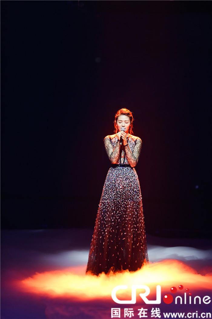 刘涛再度登临跨界歌王薄纱长裙美艳动人6p