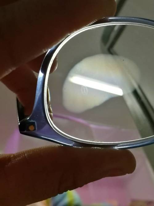 镜片上这个标志是什么镜片