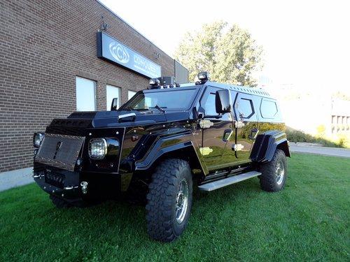 观众将有幸看到产自加拿大的knight(骑士)防弹装甲车,这款极尽个性及