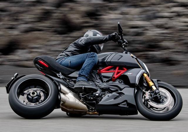 杜卡迪 2019 diavel 1260 魔鬼