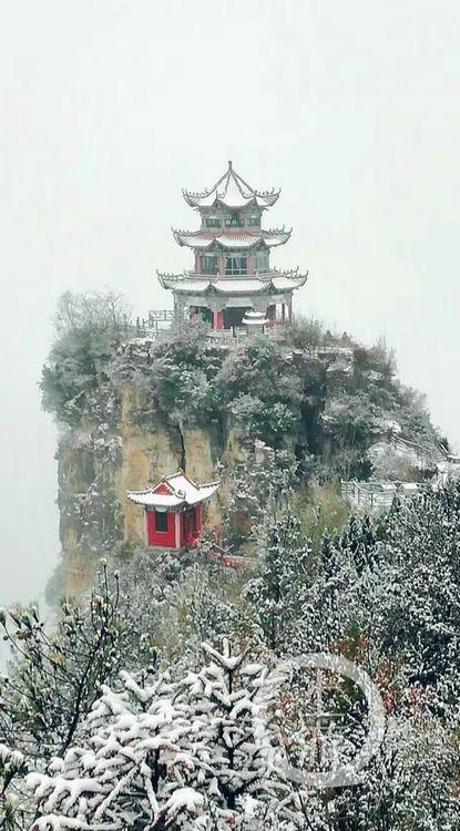 上游带你去看雪·巫溪丨红墙白雪,云台寺降雪后成仙境