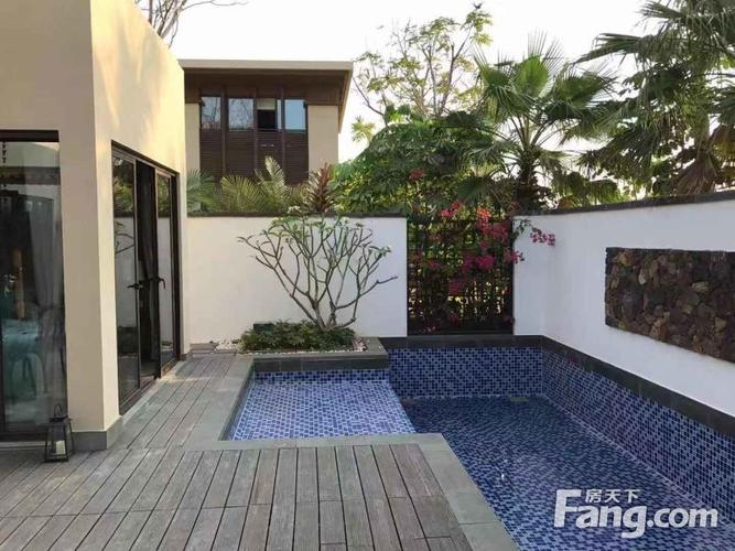 保利海棠湾克拉别墅b户型 精装 庭院 泳池 赠送面积离