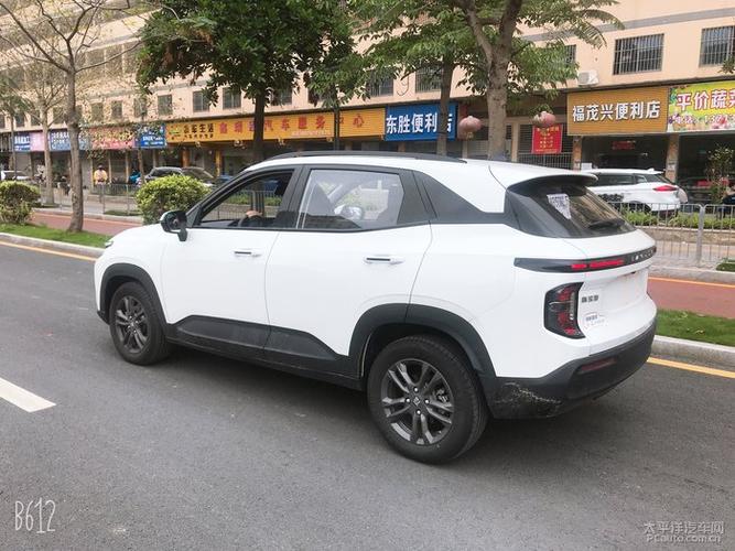 深圳90后喜提新宝骏rs3