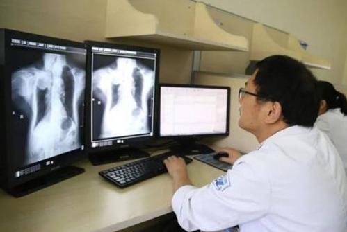 女人为什么都不愿做"胸透"?医生会清晰的看到什么?