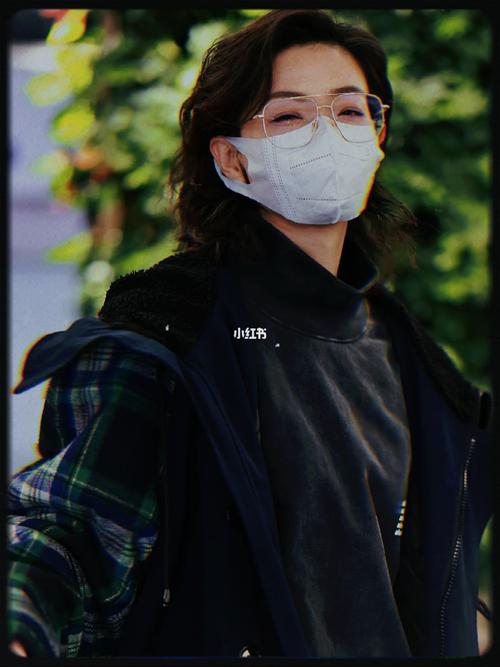 万茜_万茜_电视剧_眼镜_第十二秒定档_影视_影视资讯