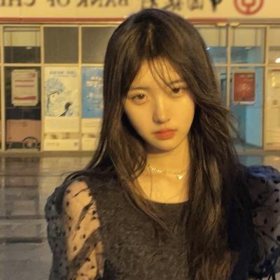 现实长发真人少女头像图片
