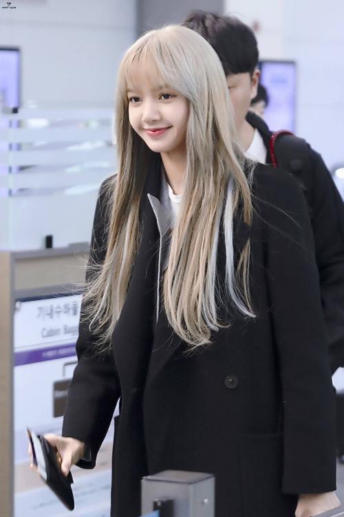 lisa blackpink成员