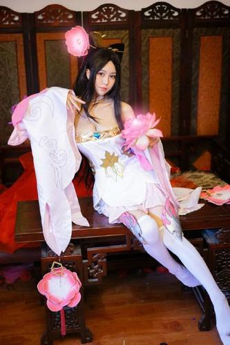 王者荣耀:虞姬云霓雀翎即将烂大街?传说皮肤不用买,天美免费送