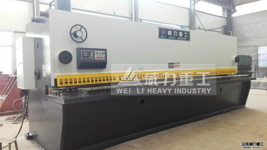 qc11y-12x6000液压闸式剪板机装配完成