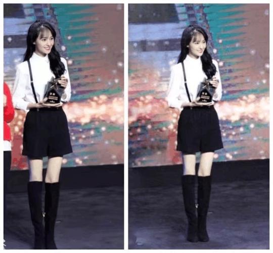 郑爽新剧拍摄中, 复古风路透美炸了, 青涩姑娘化身女特工!