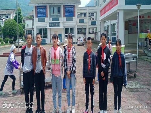 雅安市体育运动学校到我县选拔体育优秀苗子 - 芦山县