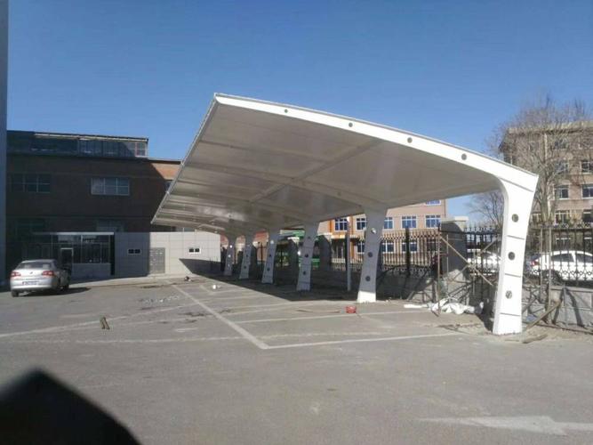 上海膜结构建筑有什么优势,膜结构车棚未来发展趋势如何?