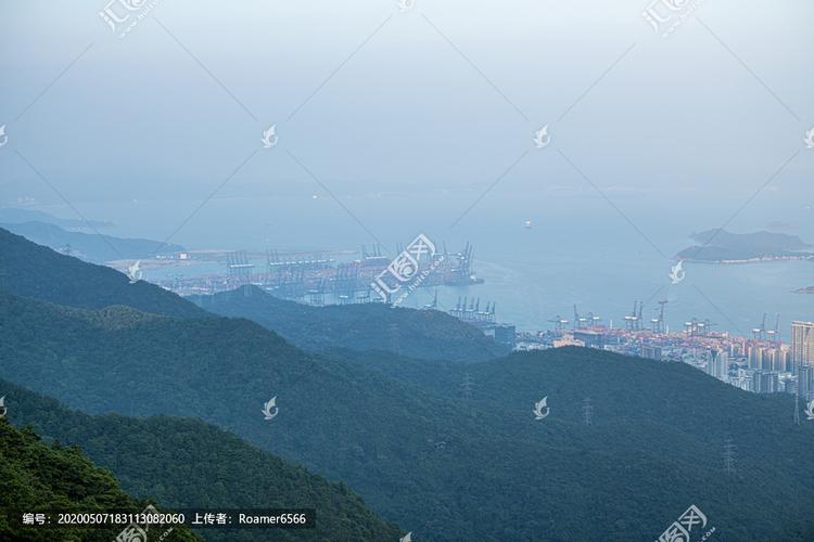 深圳市盐田港全貌