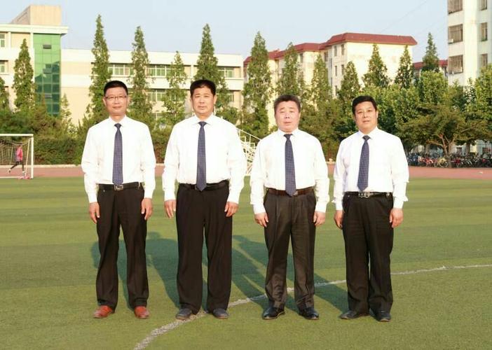 莒县三中九年级毕业合影留念