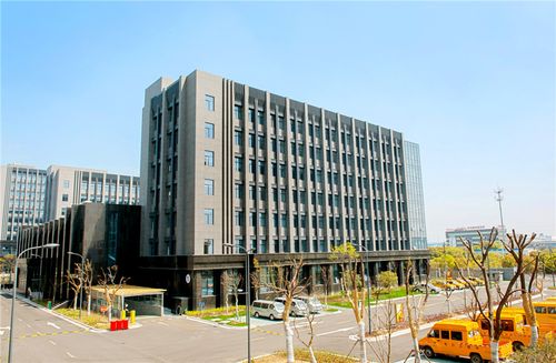 锡能实业办公楼石材幕墙施工效果图