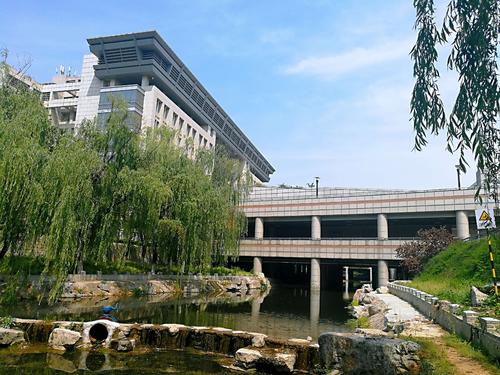 济南大学西校区(主校区)