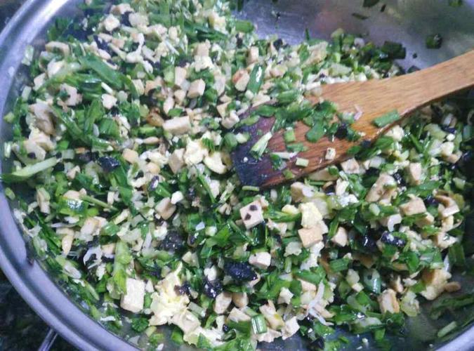 芹菜豆腐素包子