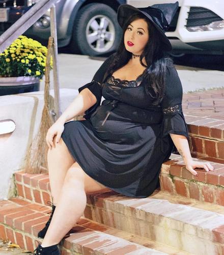 260多斤的胖妞美出新高度网友胖与美不冲突