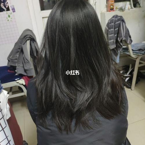 26块剪出超好看的层次中长发_中长发_发型_重庆科技学院攻略_理发_中