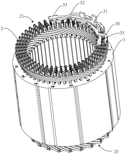 定子结构及电机,该扁线发卡定子结构包括定子铁芯,定子绕组及汇流排