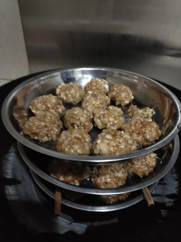 制作芋头肉丸子