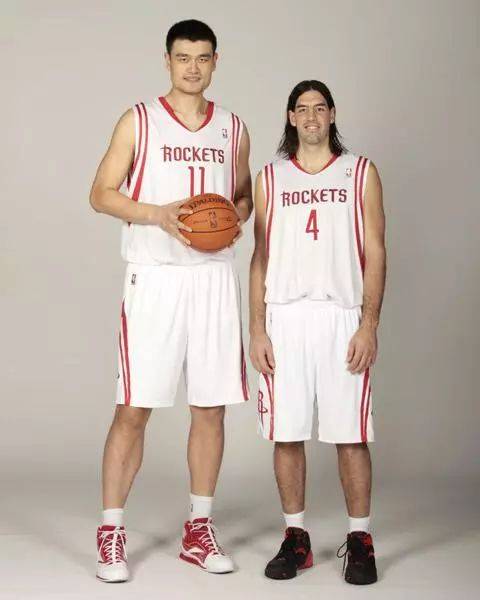 【专访斯科拉】新赛季定妆照,出场秀抢先看,融入上海他和谁"跨界"聚餐