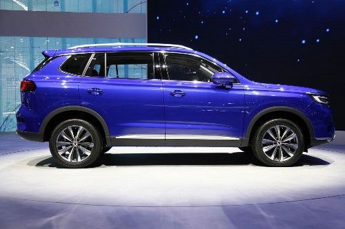荣威max上海车展发布 定位于rx5与荣威rx8之间