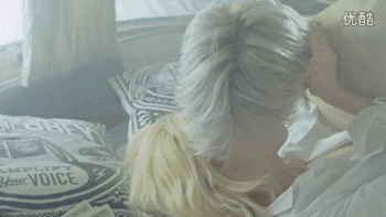 午夜mv!激吻车震加暗杀,拍得跟电影似的mv你看过吗?