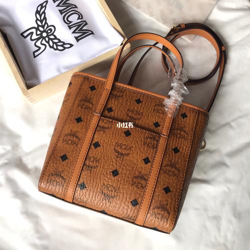 mcm2020新款菜篮子_mcm怎么样_肩带_搭配_mcm菜篮子_时尚_箱包