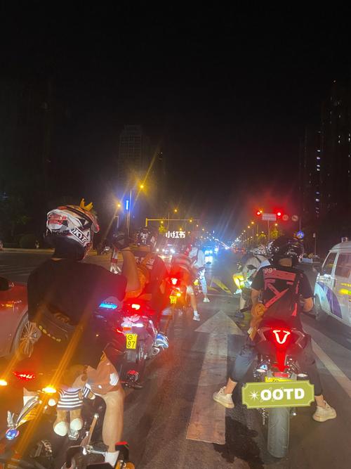 散光患者的世界……_男朋友_生活记录_接地气生活